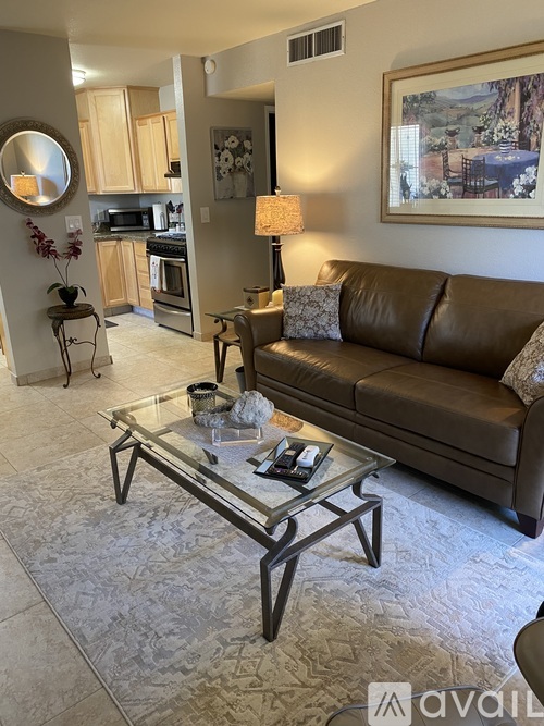 840 South Langley Avenue 1 Condo for Rent - Photo gallery 4