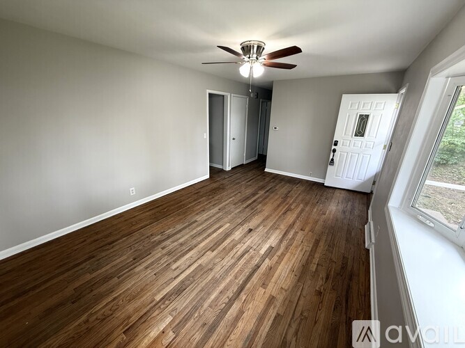 1527 Fulton Ct 4 Beds Single Family Home for Rent - Photo gallery 3