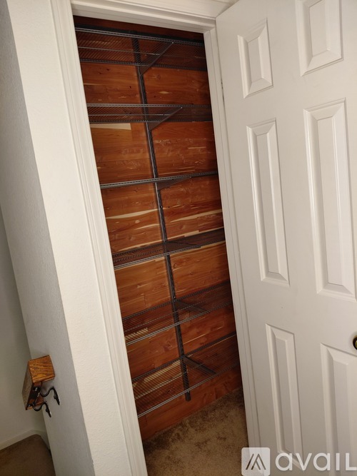 358 Pimlico Drive 3 Beds Townhouse for Rent - Photo gallery 4