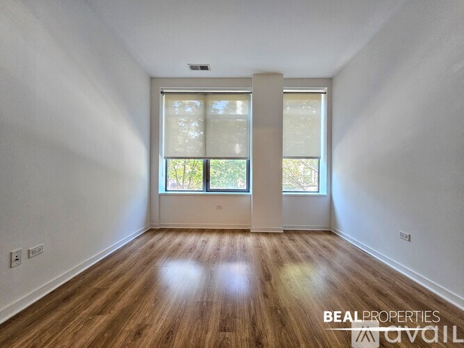 558 W Webster Ave 2 Beds Apartment, Condo for Rent - Photo gallery 1