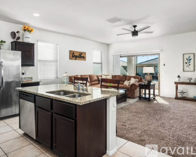 11332 East Sunflower Court 3 Beds Single Family Home for Rent - Photo gallery 2