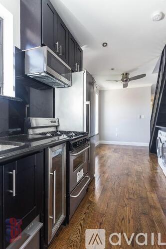 212 East 105th St 2 Beds Apartment for Rent - Photo gallery 5