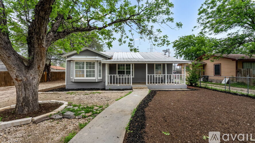 1135 Ceralvo St 3 Beds Single Family Home for Rent - Photo gallery 2