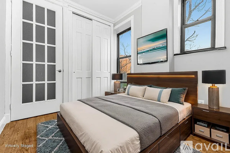 212 East 105th St 2 Beds Apartment for Rent - Photo gallery 1