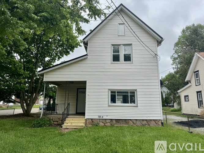 202 Smith Ave SW 2 Beds Single Family Home for Rent - Photo gallery 1