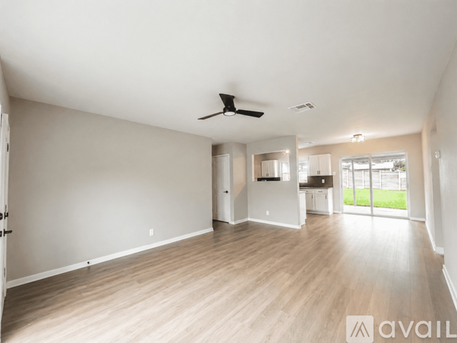 9006 Bowline St 4 Beds Single Family Home for Rent - Photo gallery 5