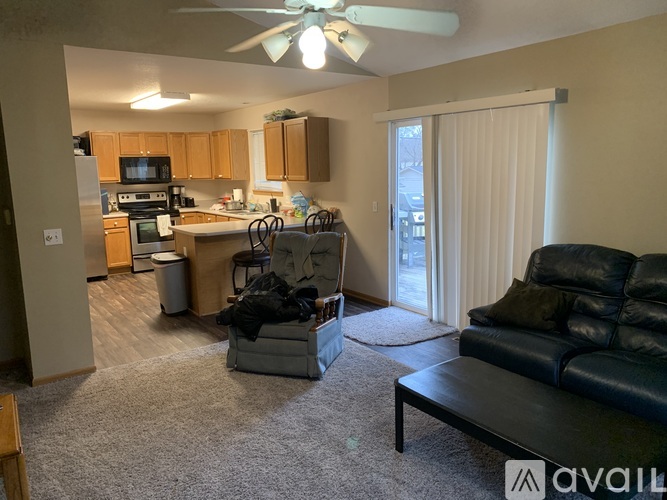 3121 Diamond Street 4 Beds Single Family Home for Rent - Photo gallery 4