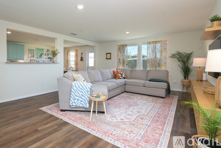 6110 Willow Point Boulevard 3 Beds Single Family Home for Rent - Photo gallery 3