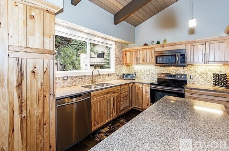 321 Ski Way 3 Beds Condo for Rent - Photo gallery 3