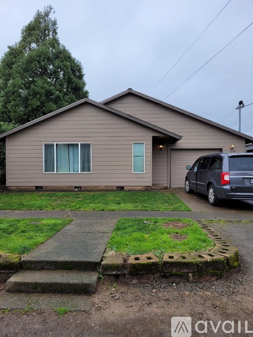 117 Alder St 3 Beds Single Family Home for Rent - Photo gallery 1