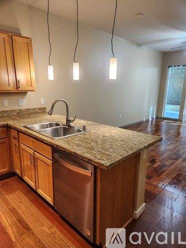 375 Kirkland Avenue 1 Condo for Rent - Photo gallery 3