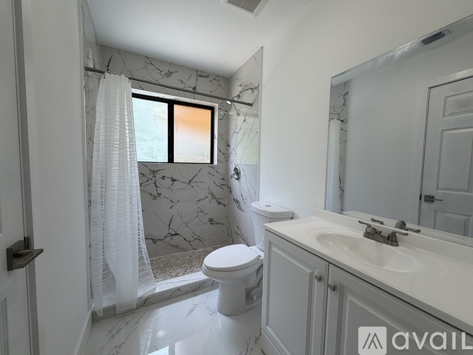 20143 SW 89th Ave 4 Beds Apartment for Rent - Photo gallery 3