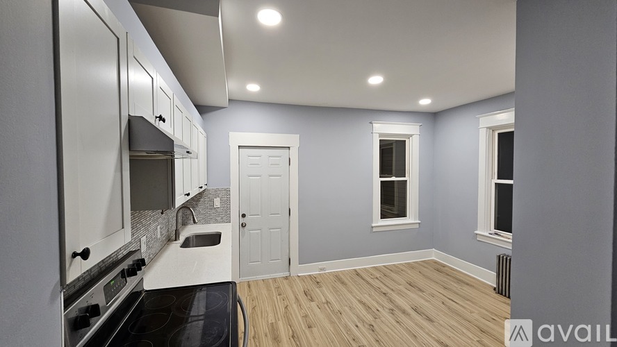 286 Bates Street 3 Beds Single Family Home for Rent - Photo gallery 4