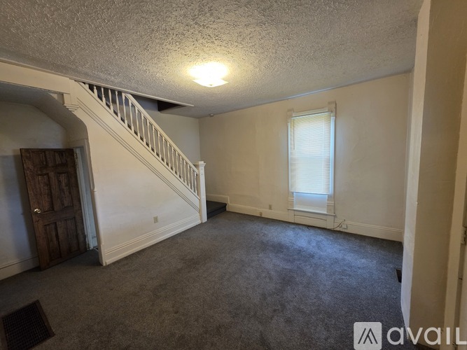 497 Sumner St 5 Beds Single Family Home for Rent - Photo gallery 3