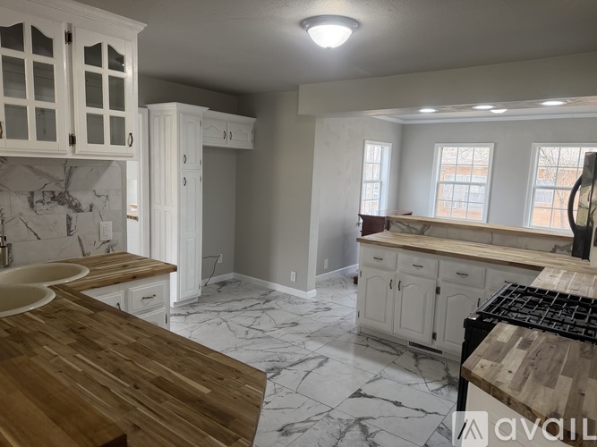 433 South Jamestown Avenue 5 Beds Single Family Home for Rent - Photo gallery 2