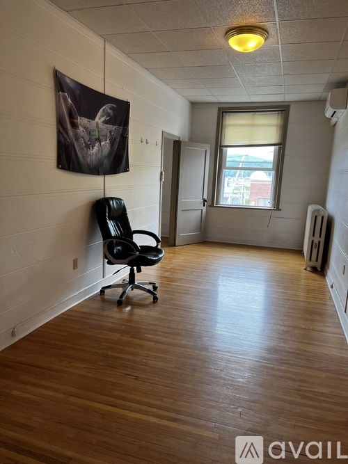 501 Mill St 1 Apartment for Rent - Photo gallery 4