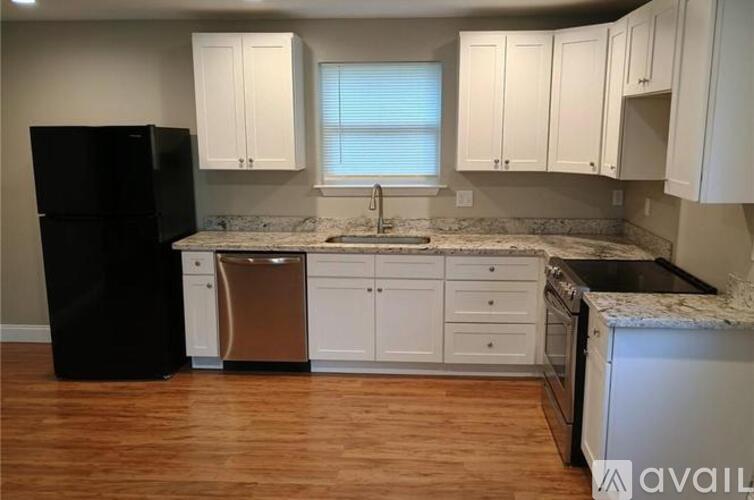 185 Carmen Drive 3 Beds Single Family Home for Rent - Photo gallery 2