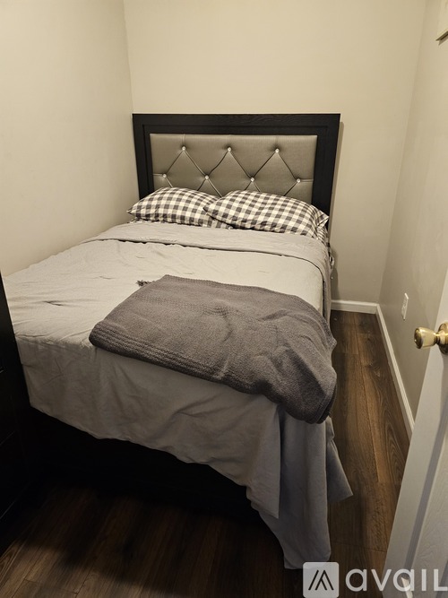 74 Headley Terrace 2 Beds Apartment for Rent - Photo gallery 1