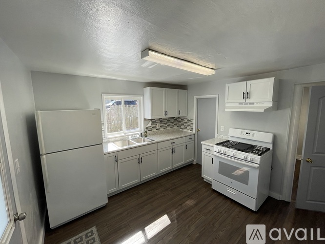 521 W North St 2 Beds Single Family Home for Rent - Photo gallery 2