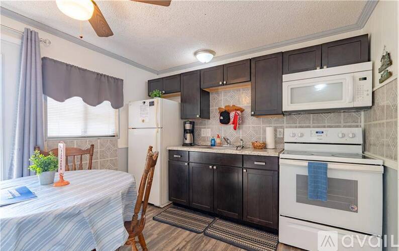 80 Wilson Resort Drive 3 Beds Townhouse for Rent - Photo gallery 4