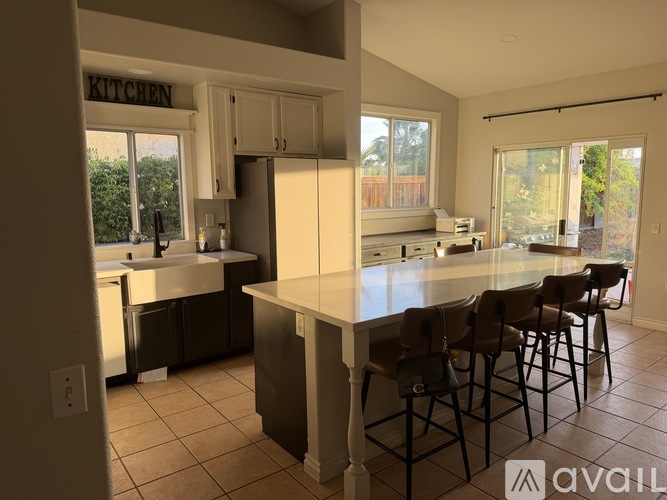 36263 Hague Street 5 Beds Single Family Home for Rent - Photo gallery 5