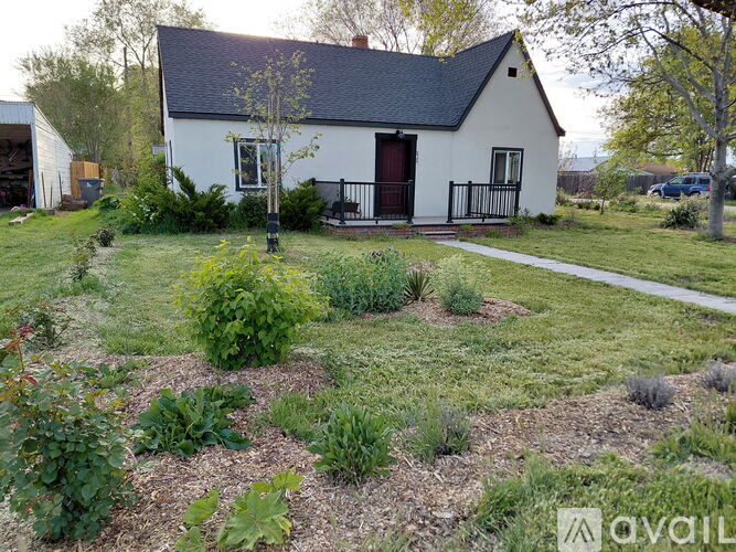 317 4th Street 2 Beds Single Family Home for Rent - Photo gallery 2