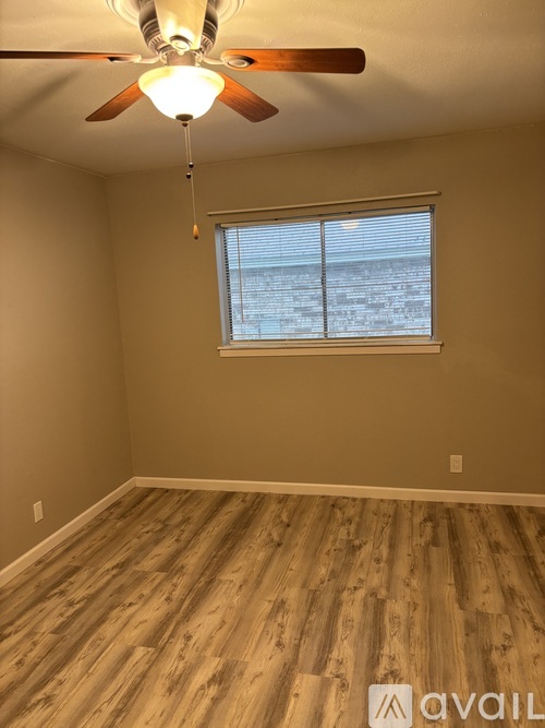 4910 El Presidio 3 Beds Single Family Home for Rent - Photo gallery 4