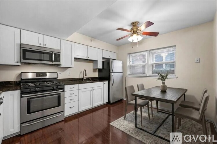 5530 W Lawrence Ave 1 Apartment for Rent - Photo gallery 2