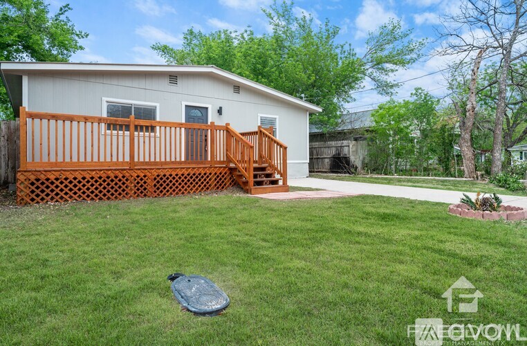 1824 Katy St 4 Beds Single Family Home for Rent - Photo gallery 1