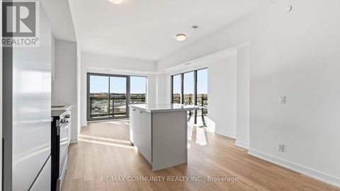 807 - 51 CLARINGTON BOULEVARD 2 Beds Apartment for Rent