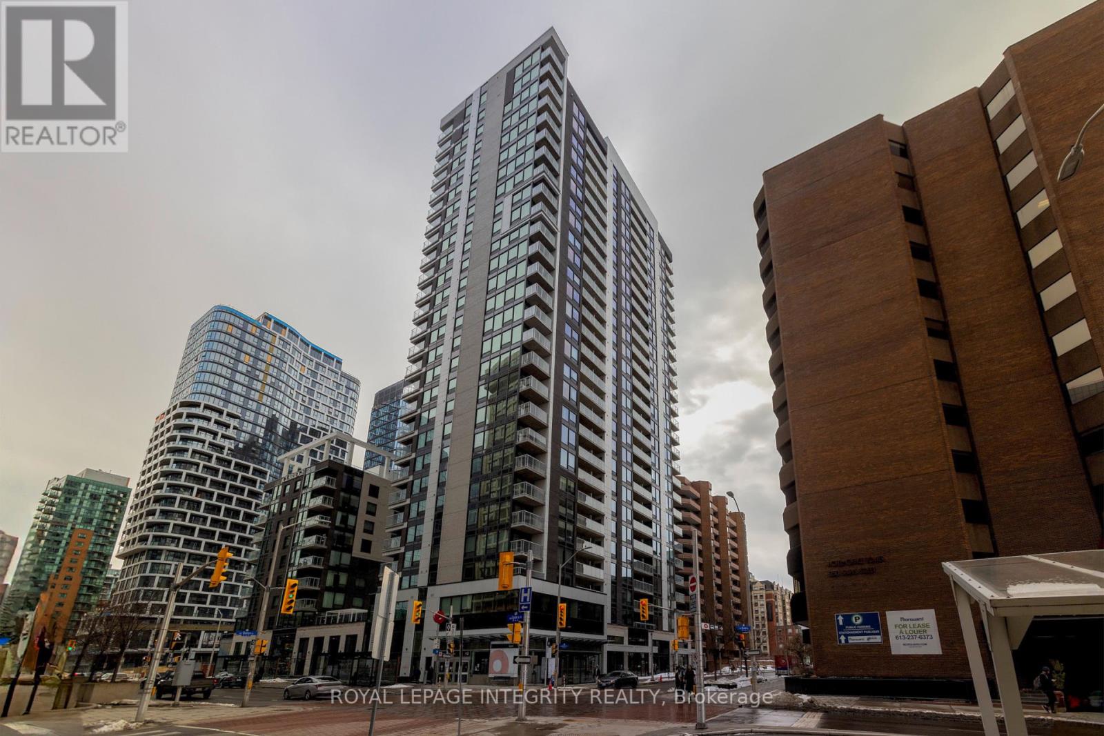 2005 - 340 QUEEN STREET 2 Beds Apartment, Condo, Home for Rent - Photo gallery 1