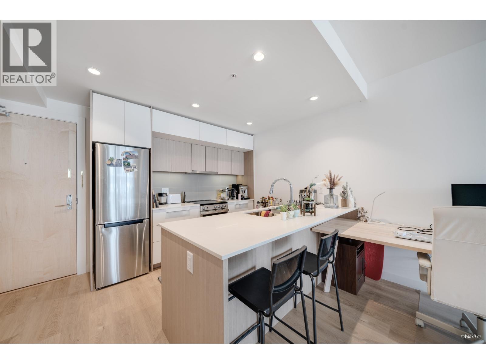 202 9580 TOWER ROAD 1 Apartment, Home for Rent - Photo gallery 4