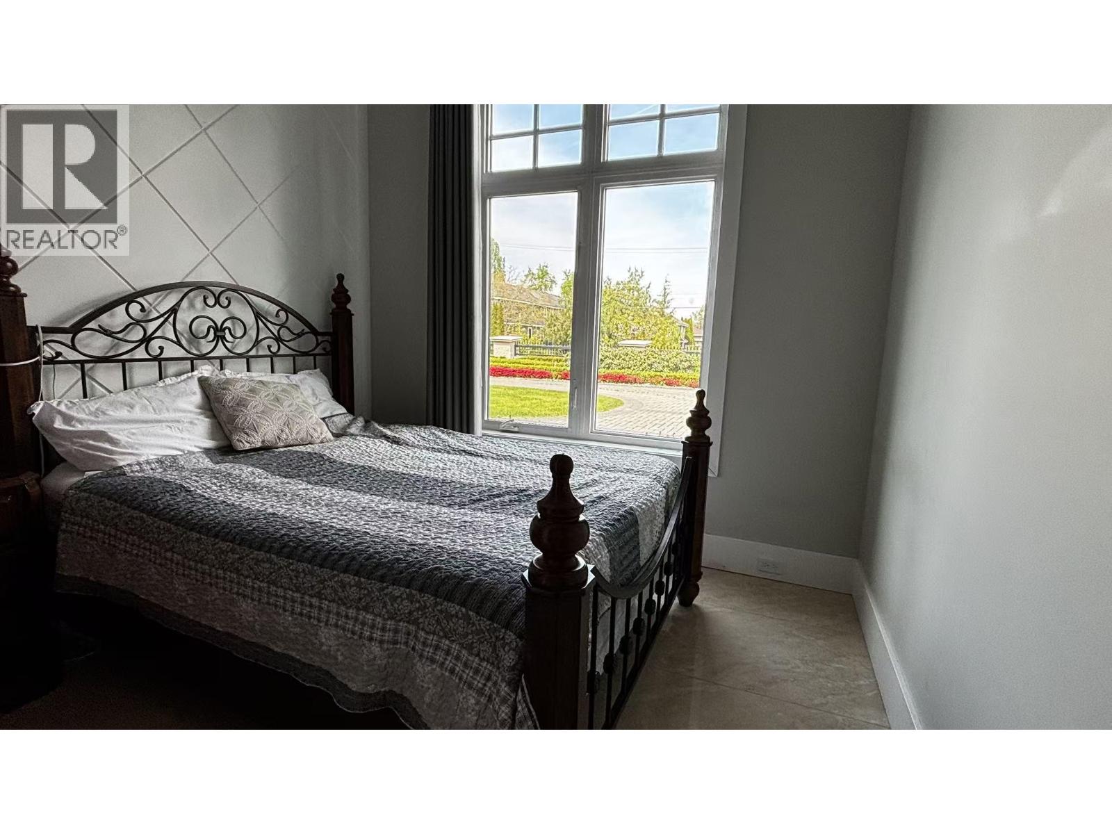 Ground Level-1 13268 BLUNDELL RD 2 Beds House for Rent - Photo gallery 3