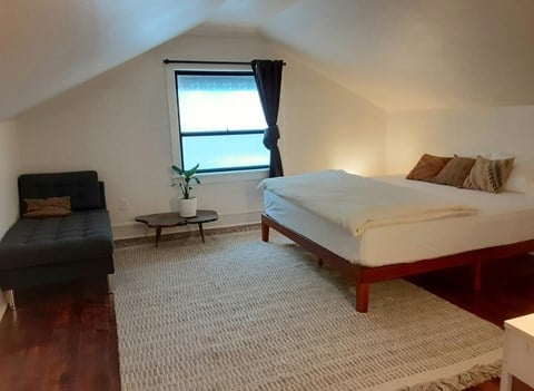 7605 N Denver Ave 3 Beds Apartment for Rent