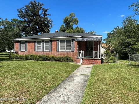 1049 Stark St 3 Beds Apartment for Rent