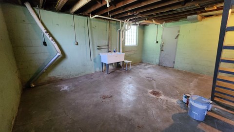 7771 Cheviot Ave 4 Beds Apartment for Rent