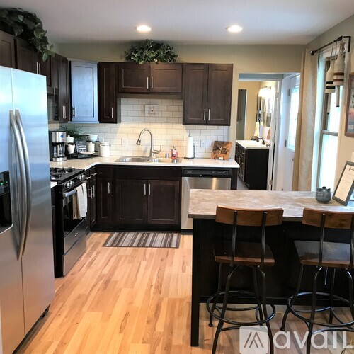 609 Water Street 3 Beds Single Family Home for Rent - Photo gallery 5