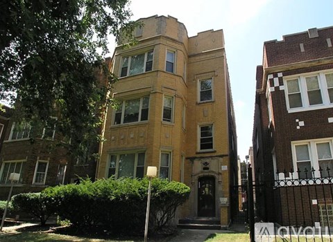 7806 South Bennett Avenue 3 Beds Apartment for Rent