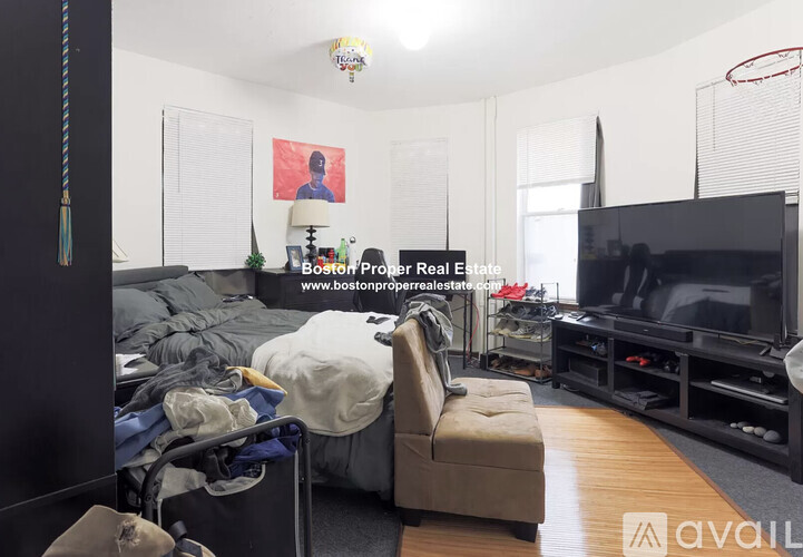 10 Parker Hill Ave 4 Beds Apartment for Rent - Photo gallery 1