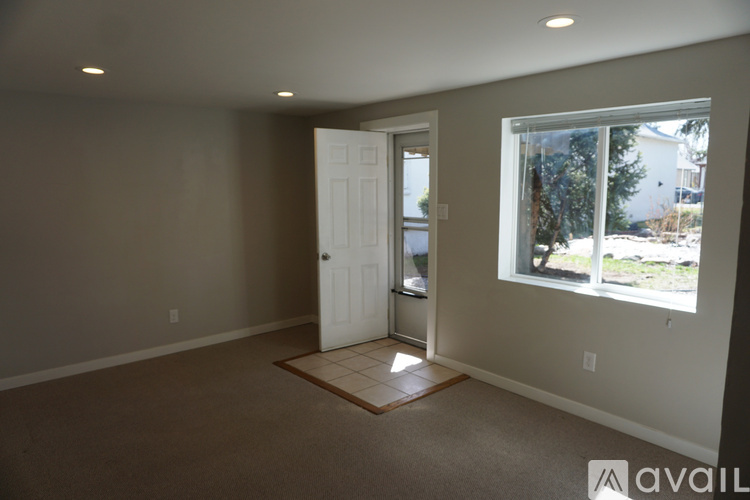 4682 1/2 Pennsylvania Street 1 Single Family Home for Rent - Photo gallery 2