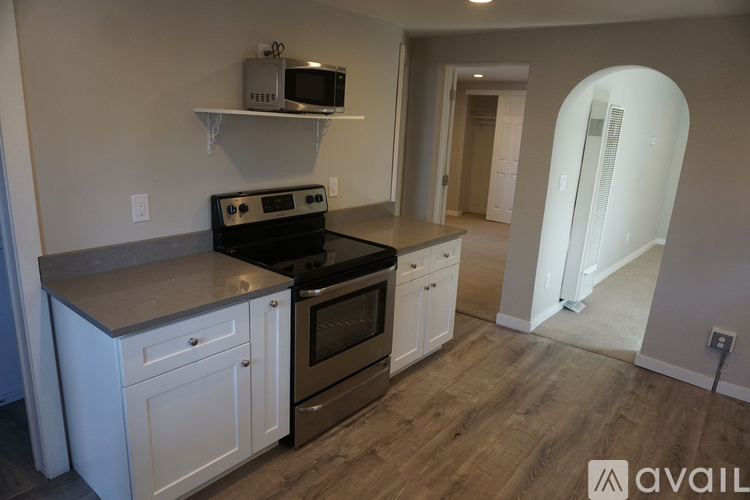 4682 1/2 Pennsylvania Street 1 Single Family Home for Rent - Photo gallery 3