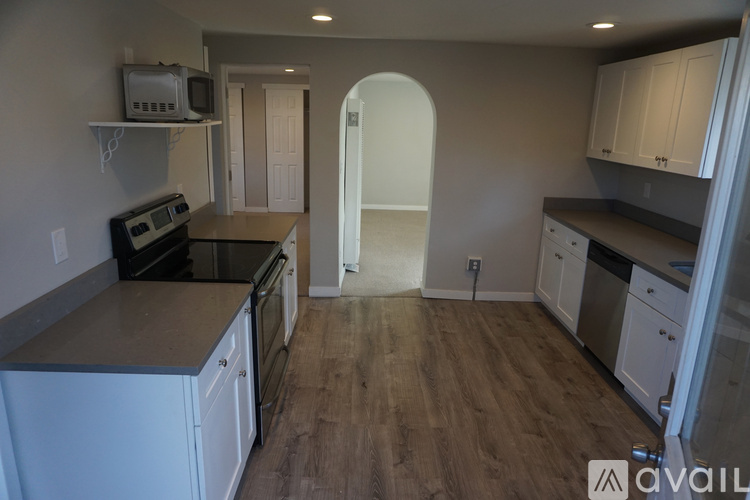 4682 1/2 Pennsylvania Street 1 Single Family Home for Rent - Photo gallery 5