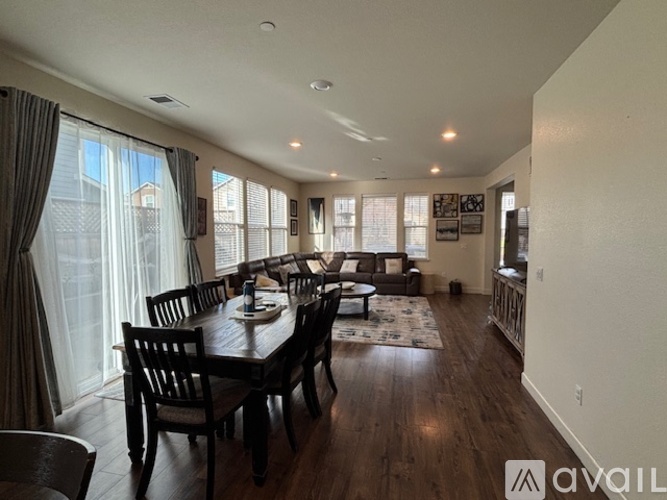 7718 Wildrose Way 4 Beds Single Family Home for Rent - Photo gallery 5