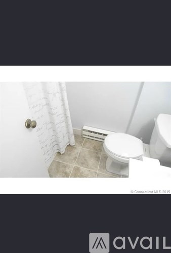 37 Shad Row 3 Beds Apartment for Rent
