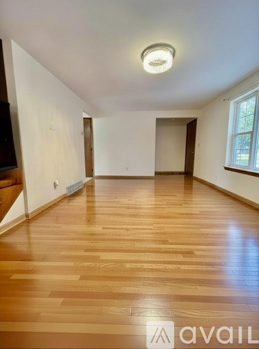 227 Sunshine Dr 3 Beds Apartment for Rent - Photo gallery 1