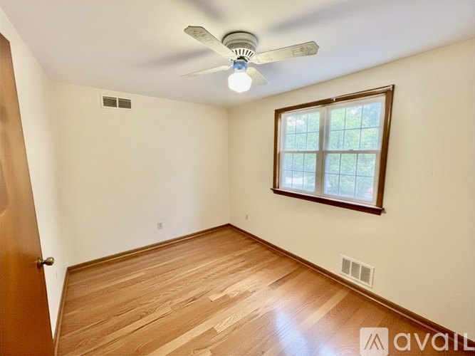 227 Sunshine Dr 3 Beds Apartment for Rent - Photo gallery 4