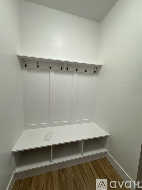 605 North 6th Street West 3 Beds Single Family Home for Rent - Photo gallery 3