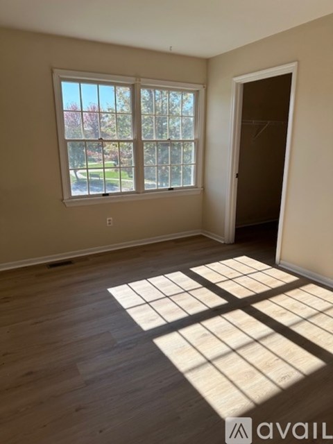3217 Pinebluff Ct 4 Beds Apartment for Rent