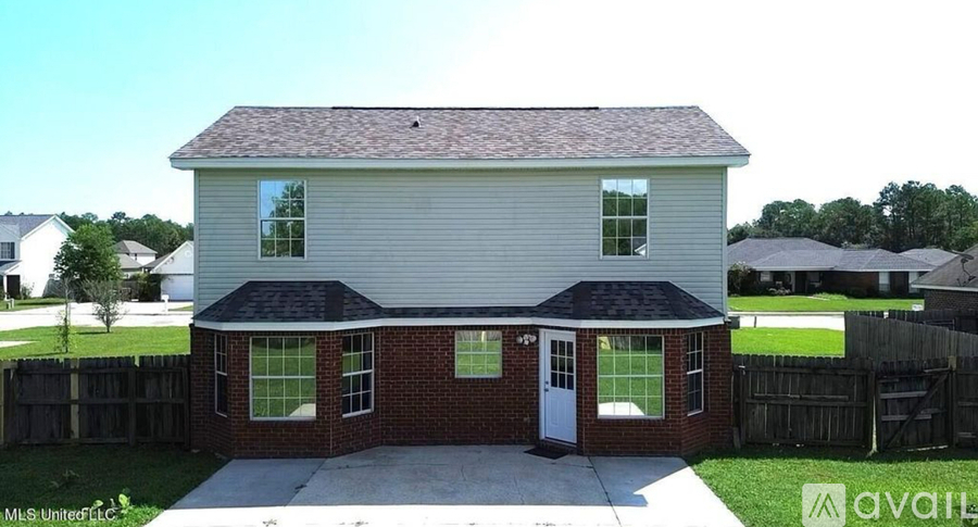 14031 Seymour Drive 4 Beds Single Family Home for Rent - Photo gallery 2