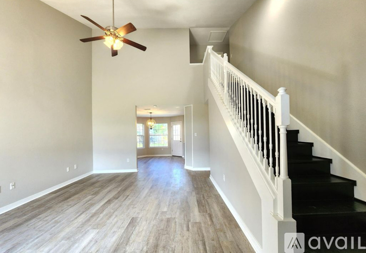 14031 Seymour Drive 4 Beds Single Family Home for Rent - Photo gallery 4